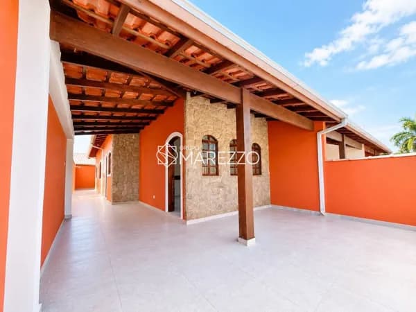 Excelente casa com 02 dormitórios para locação definitiva na Praia das Palmeiras em Caraguatatuba