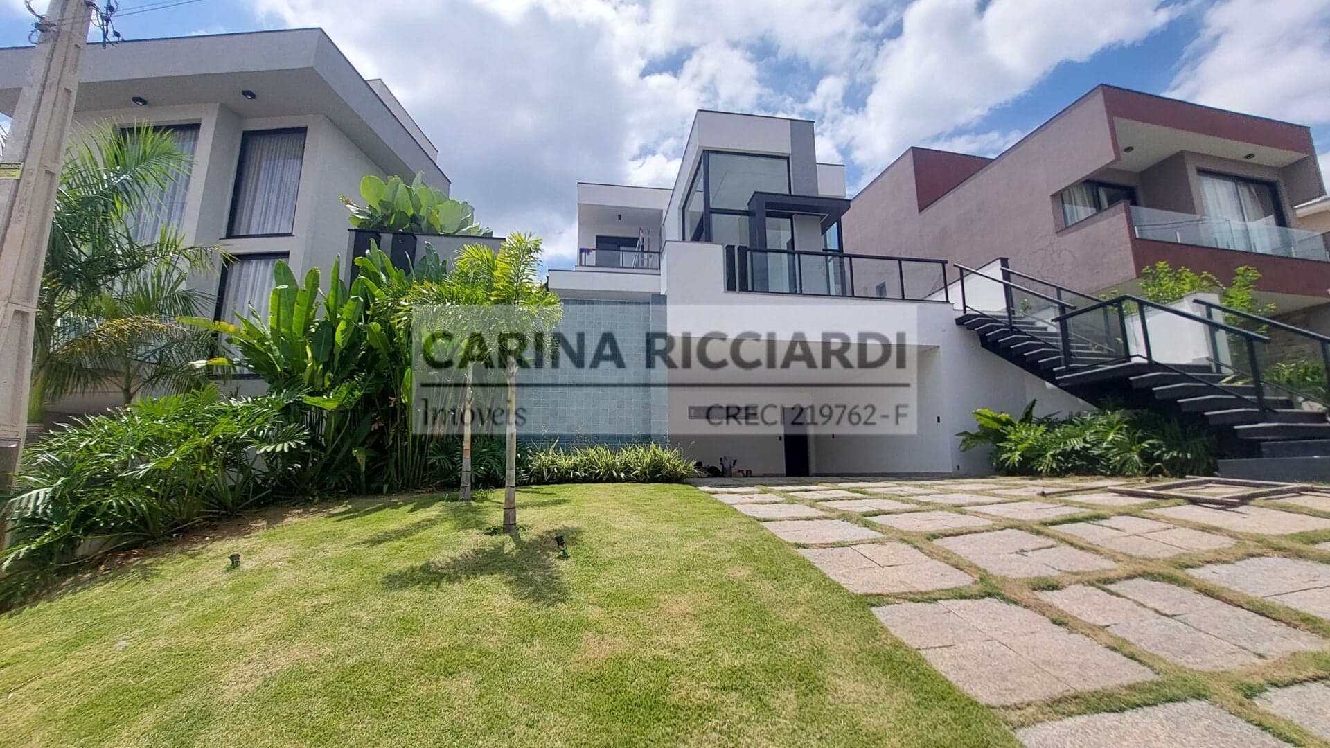 Casa 3 suítes, área gourmet episcina com borda infinita em Condomínio em Residencial Ibi Aram II Itupeva/SP