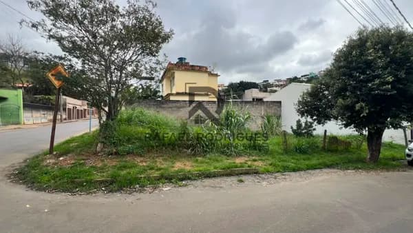 Lote/Terreno em Muriaé - Vale do Castelo