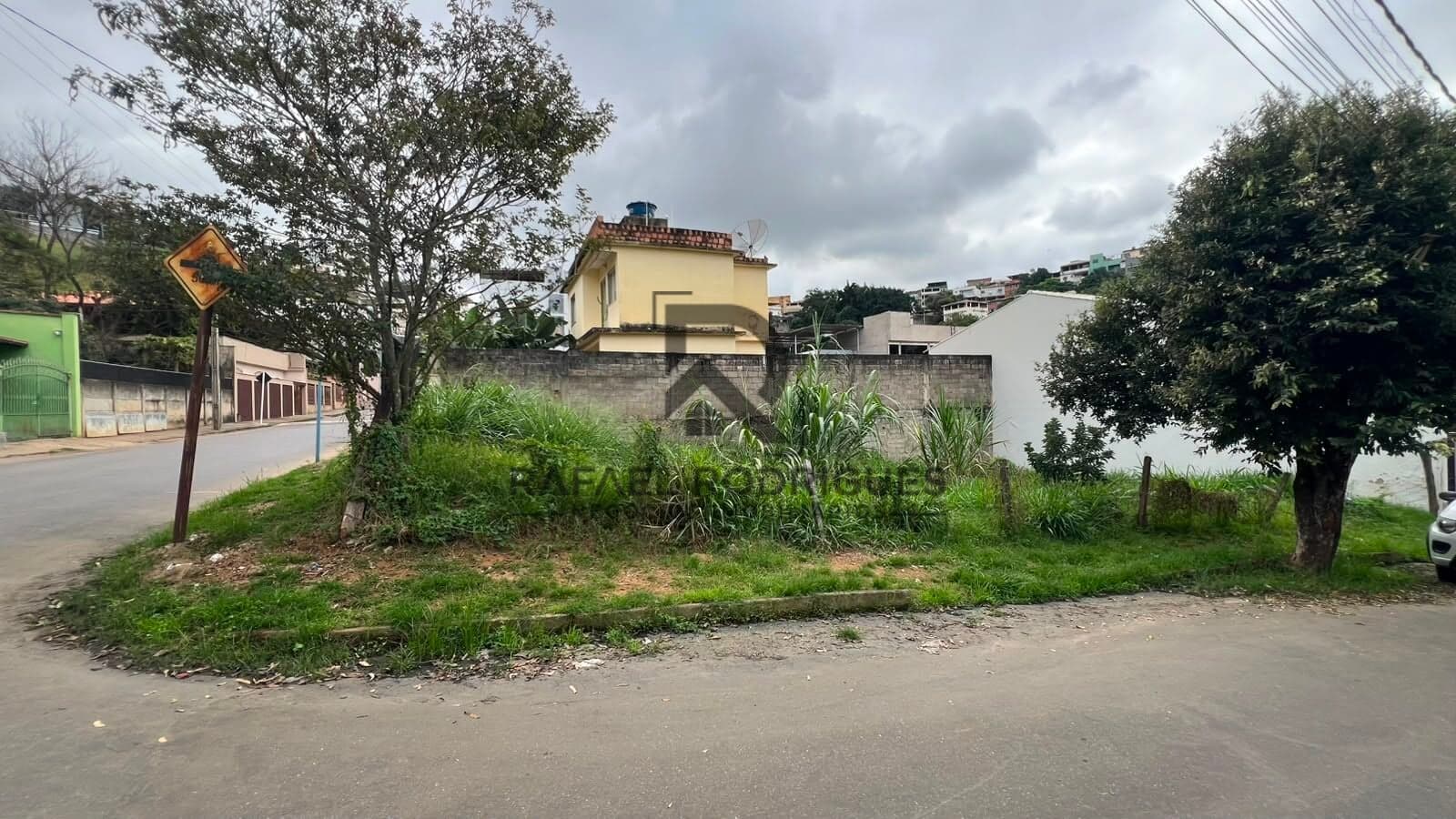Lote/Terreno em Muriaé - Vale do Castelo