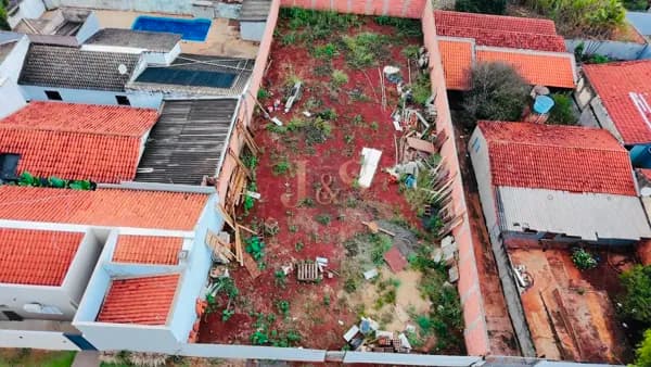 Terreno bem localizado