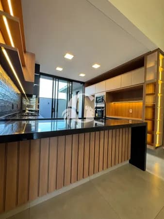 Casa Térrea com Piscina Aquecida, Hidromassagem e Aquecimento Solar | Condomínio Reserva da Mata – Mogi Mirim/SP