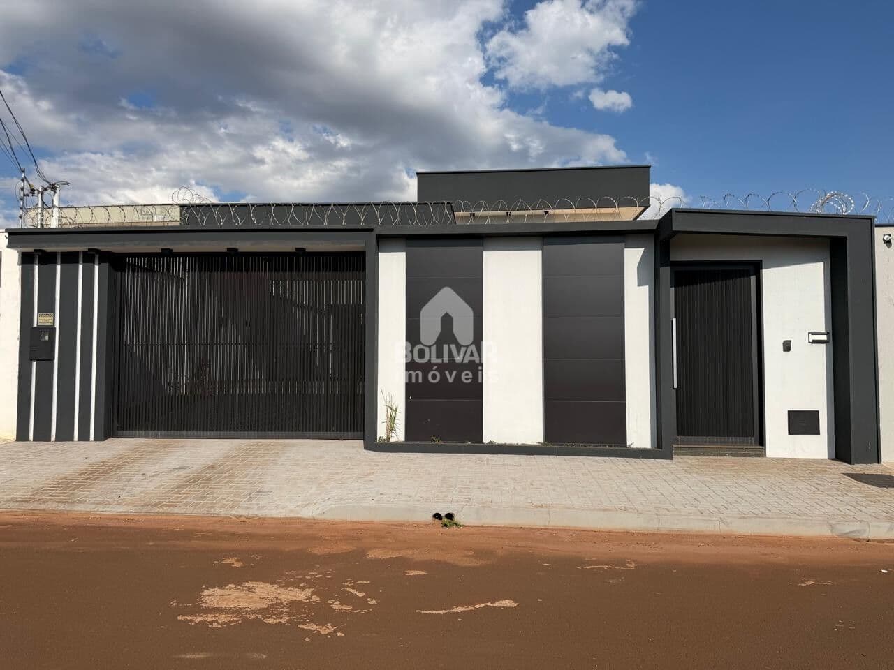 Casa Alto Padrão com 3 dormitórios- à venda, por R$ 1.100.000,00 - Residencial Beira Rio I- Itumbiara/GO