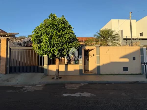 Casa com 3 dormitórios à venda, por R$ 480.000,00 - Bairro Karfan II - Itumbiara/GO