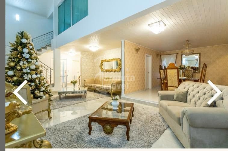 Casa à Venda no Residencial 11 Alphaville Santana de Parnaíba 4 Suítes Piscina 283m²
