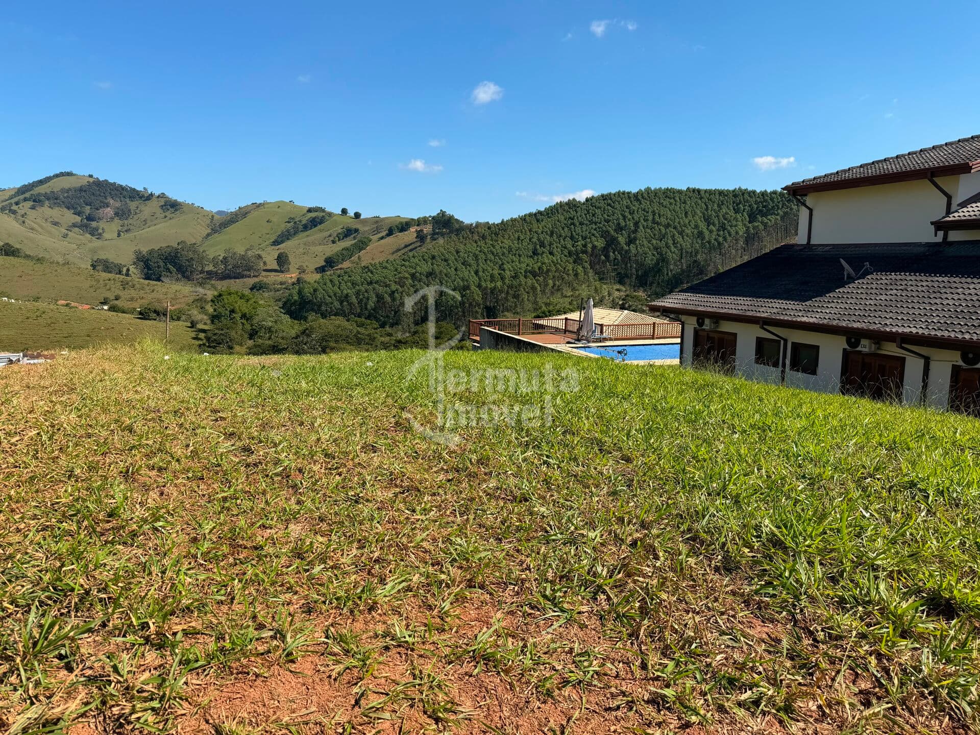 Terreno à Venda Condomínio Village Paraibuna SP 1.230m² com Vista Panorâmica