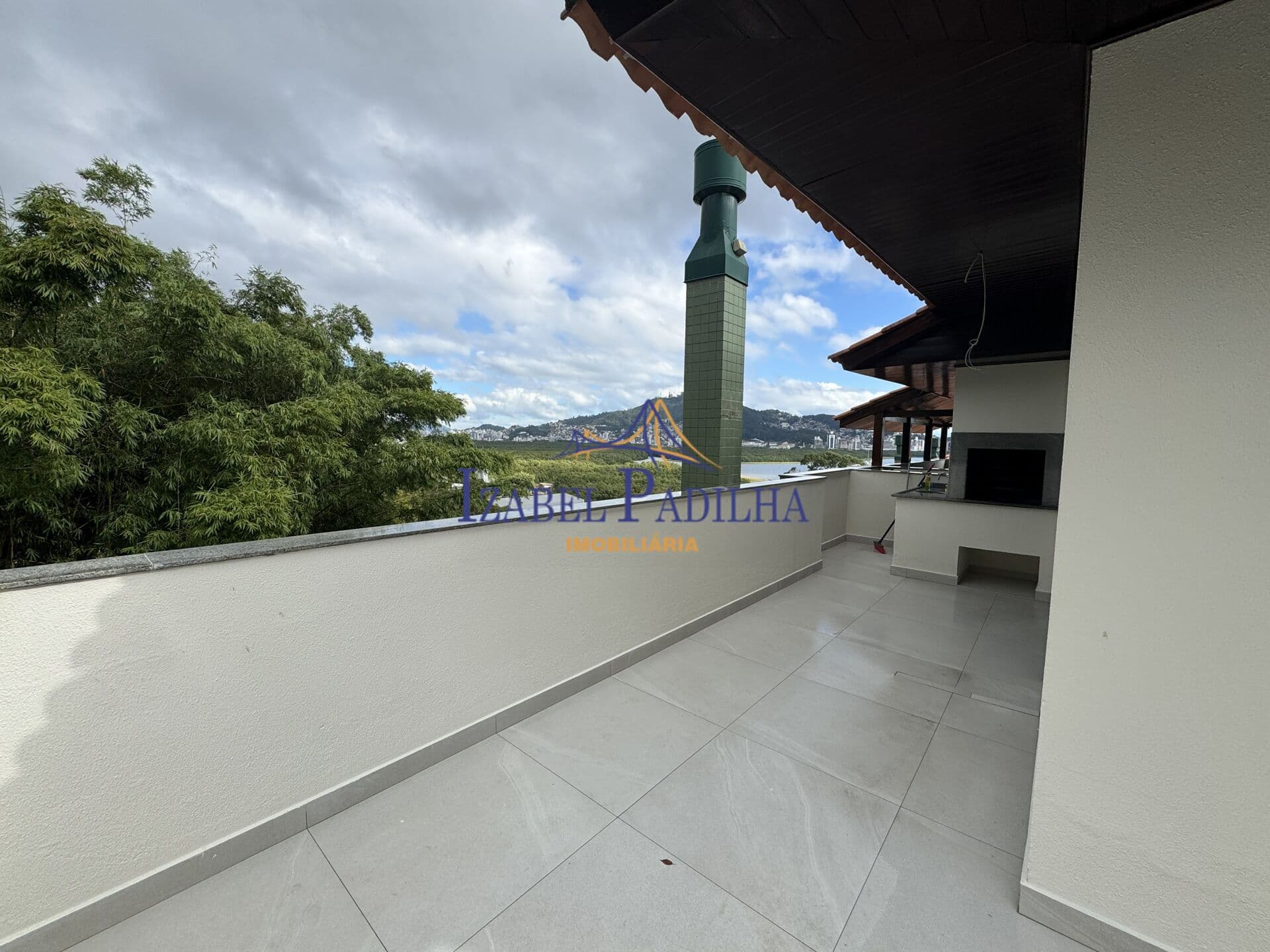 Cobertura linear à venda no bairro João Paulo - Florianópolis/SC
