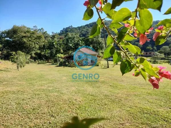 Sítio em Meio a Natureza com Cachoeira e Terreno de 68.000m² ( 6.8 HECTARES ) à venda em Biguaçu/SC