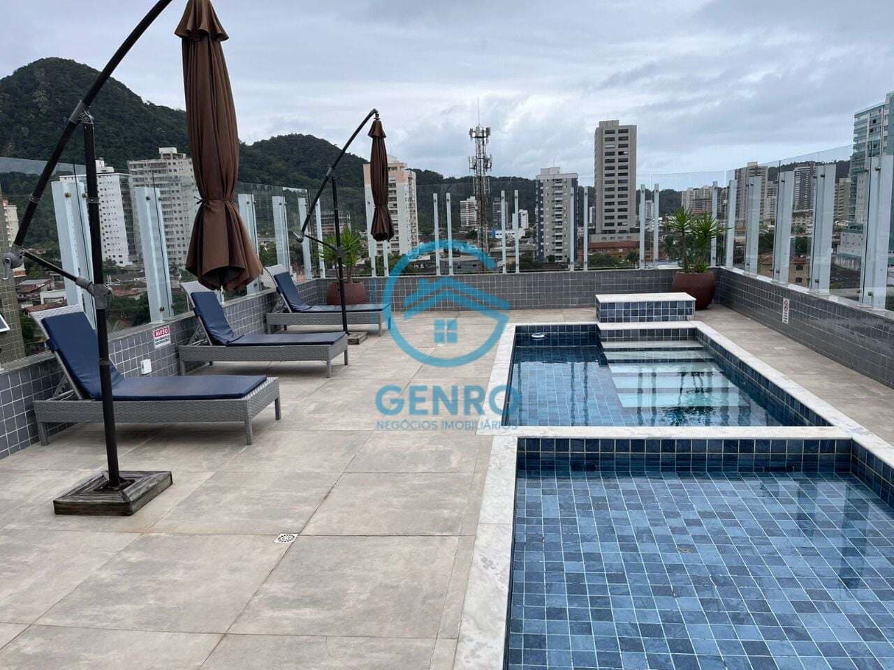 Apartamento Mobiliado no Canto do Forte à venda em Praia Grande/SP