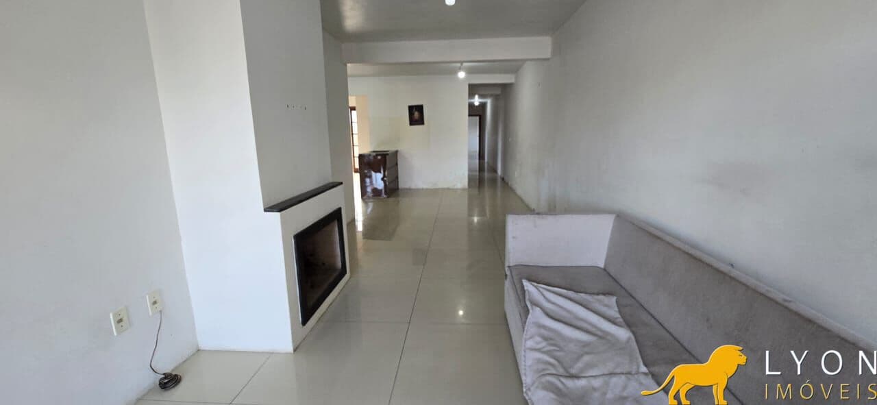 Casa à venda com 3 suítes em Capão da Canoa