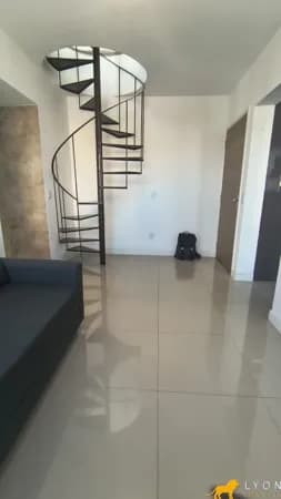 Apartamento cobertura 2 dormitórios e terraço à venda no bairro Santana - Porto Alegre/RS