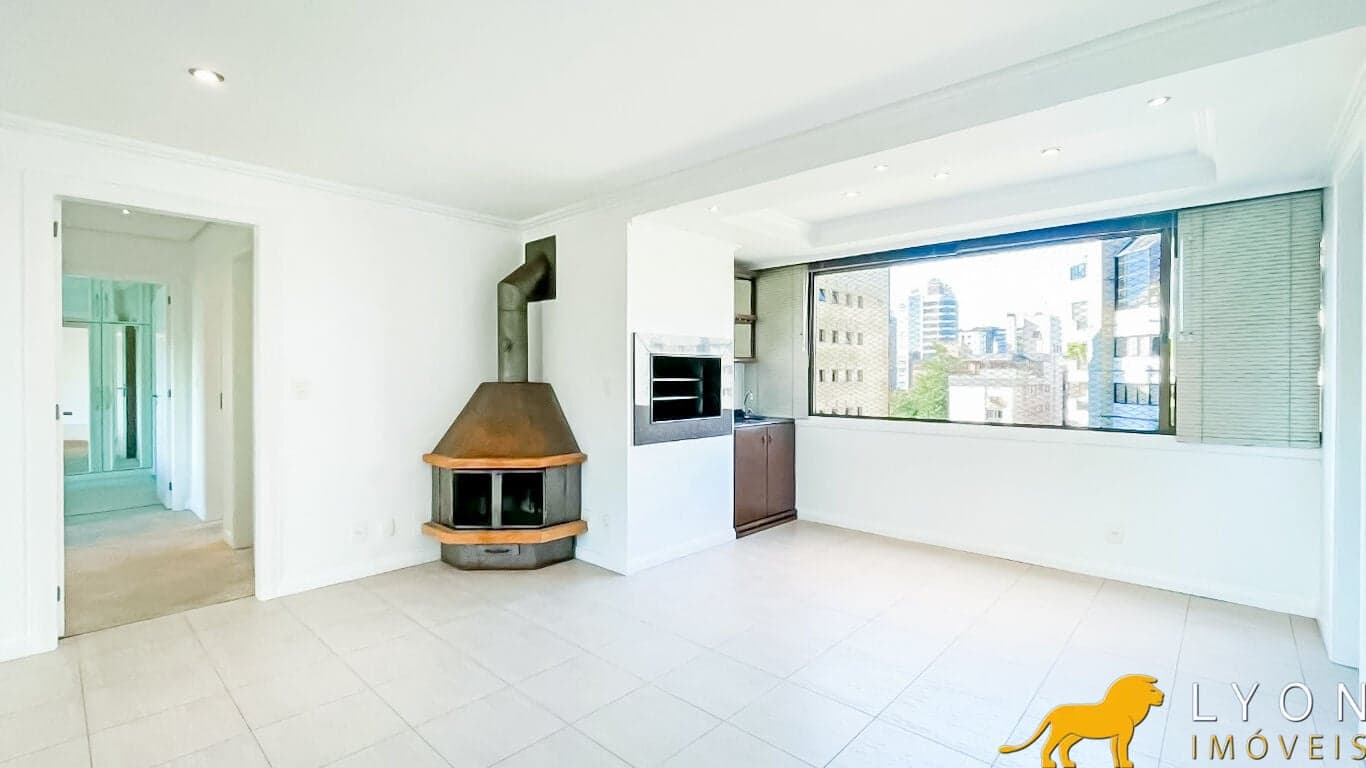 Apartamento para locação com 125m², 03 dormitórios, 01 Suíte e 02 vagas, no bairro Mont Serrat
