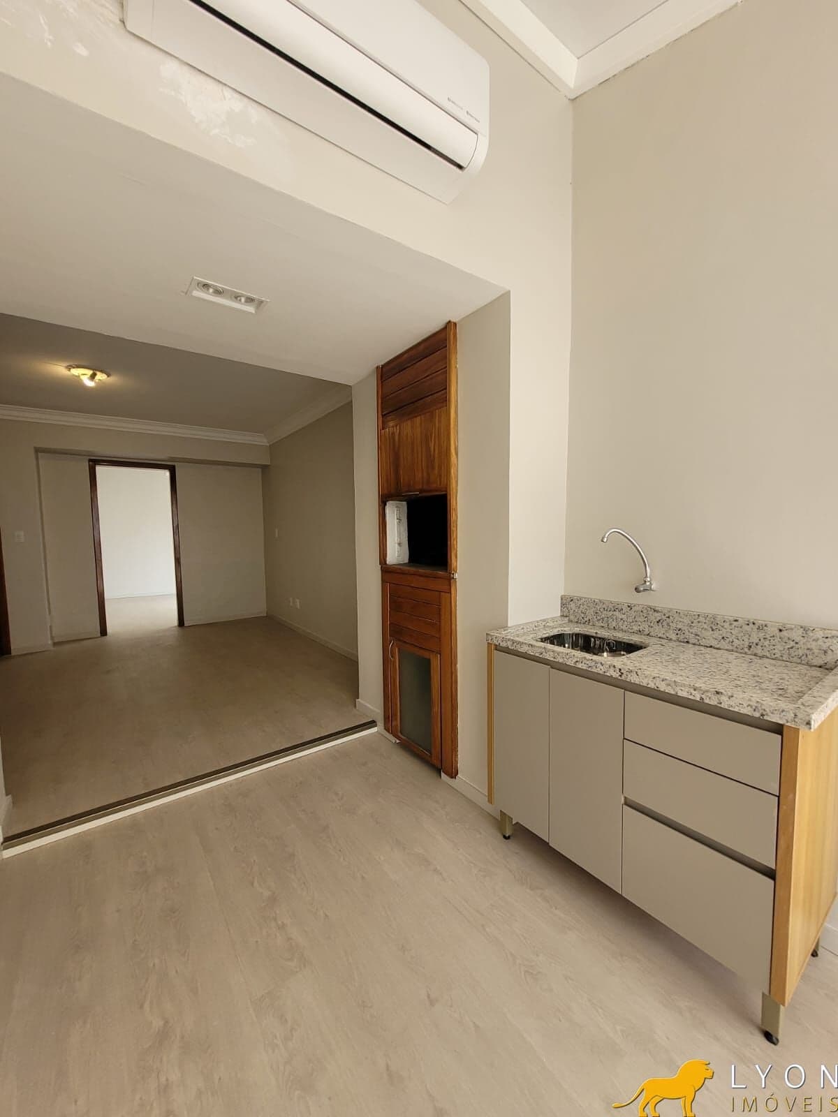 Apartamento para alugar com 95m² , 02 dormitórios, 01 vaga no bairro Higienópolis.