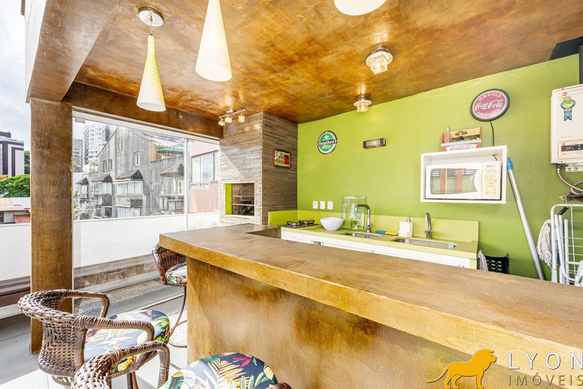 Apartamento Cobertura com piscina e churrasqueira
