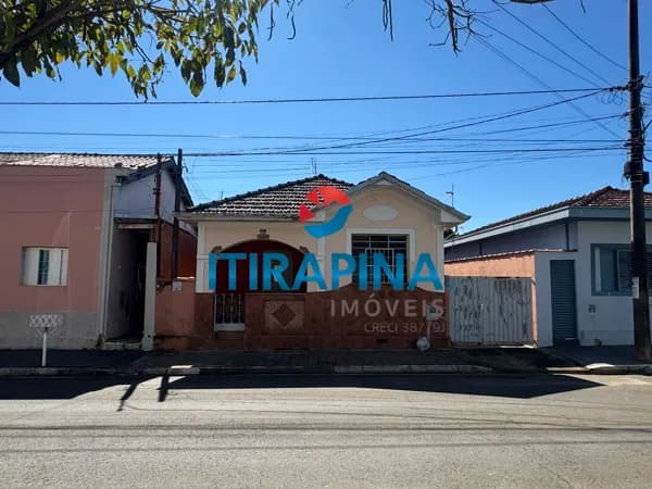 Casa no Centro, Itirapina/SP