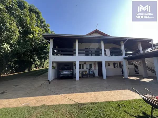 Casa à venda no bairro Parque das Árvores em Boituva/SP
