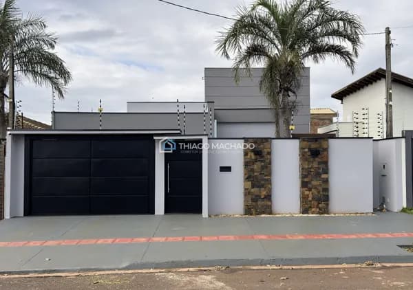 Casa em Dourados - Santa Fé