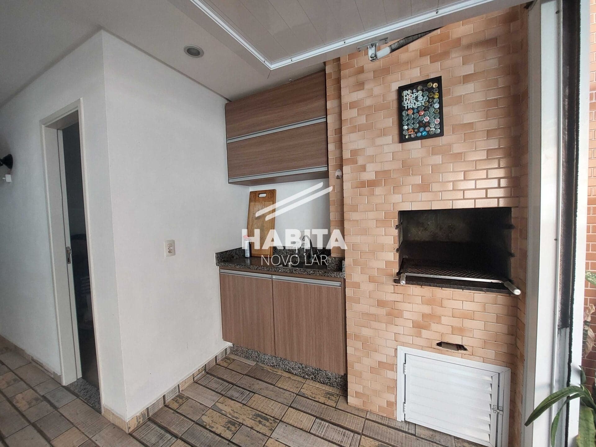 Casa em Condomínio com 2 dormitórios ( 2 suítes ) , garagem fechada - Marapé/ Santos