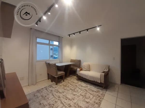 Apartamento Padrão de 02 dormitórios para locação anual na Praia da Enseada.