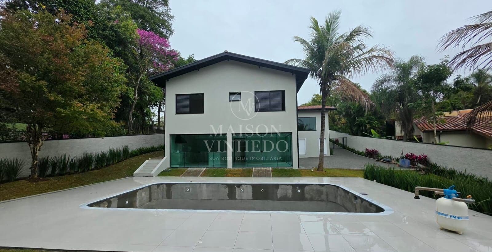 Casa Alto Padrão a venda no Condominio Marambaia