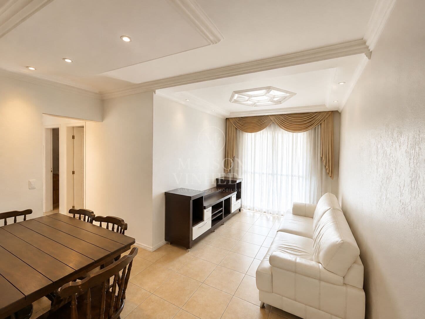 Apartamento amplo e semi mobiliado, Vinhedo/SP