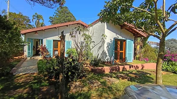 Casa de Condomínio em Vinhedo - Caixa D´Água