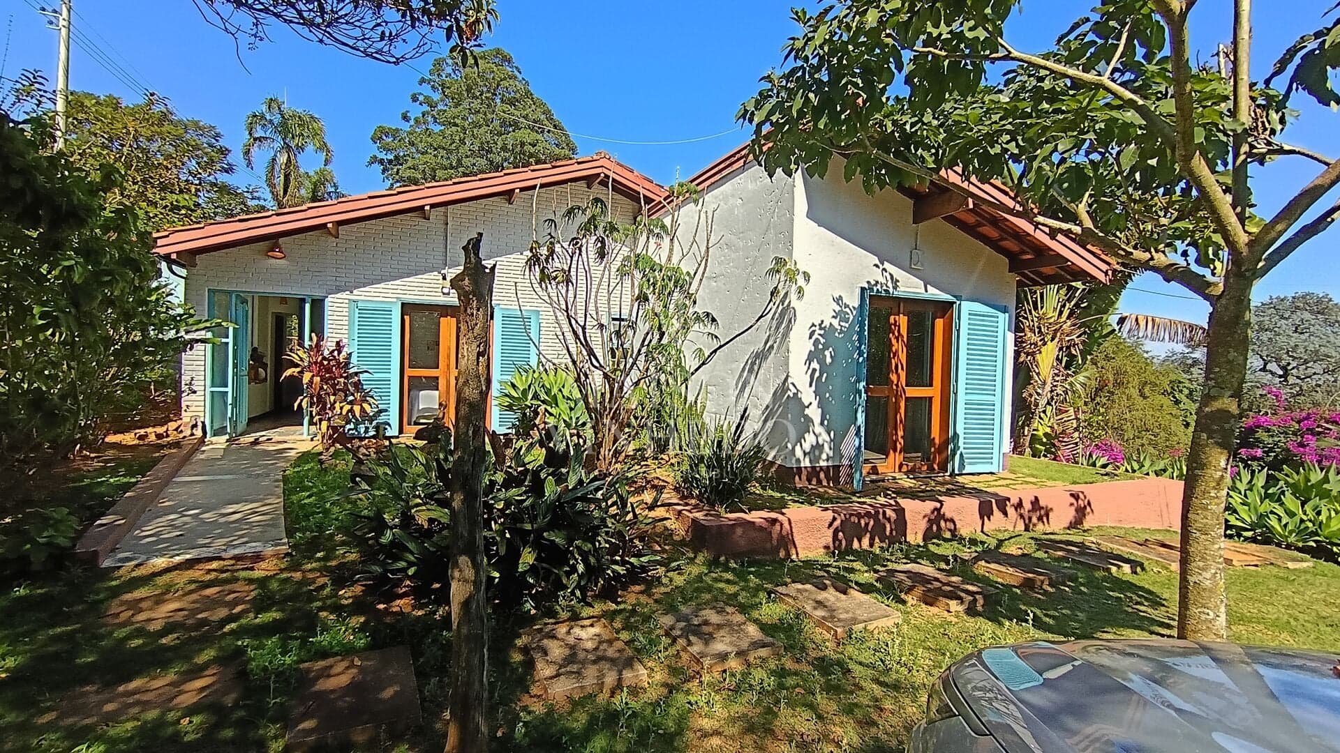 Casa de Condomínio em Vinhedo - Caixa D´Água