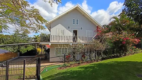 Casa de Condomínio em Vinhedo - Vista Alegre