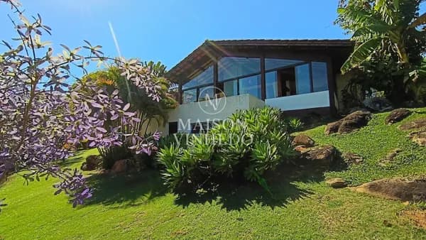 Casa de Condomínio em Vinhedo - Caixa D´Água