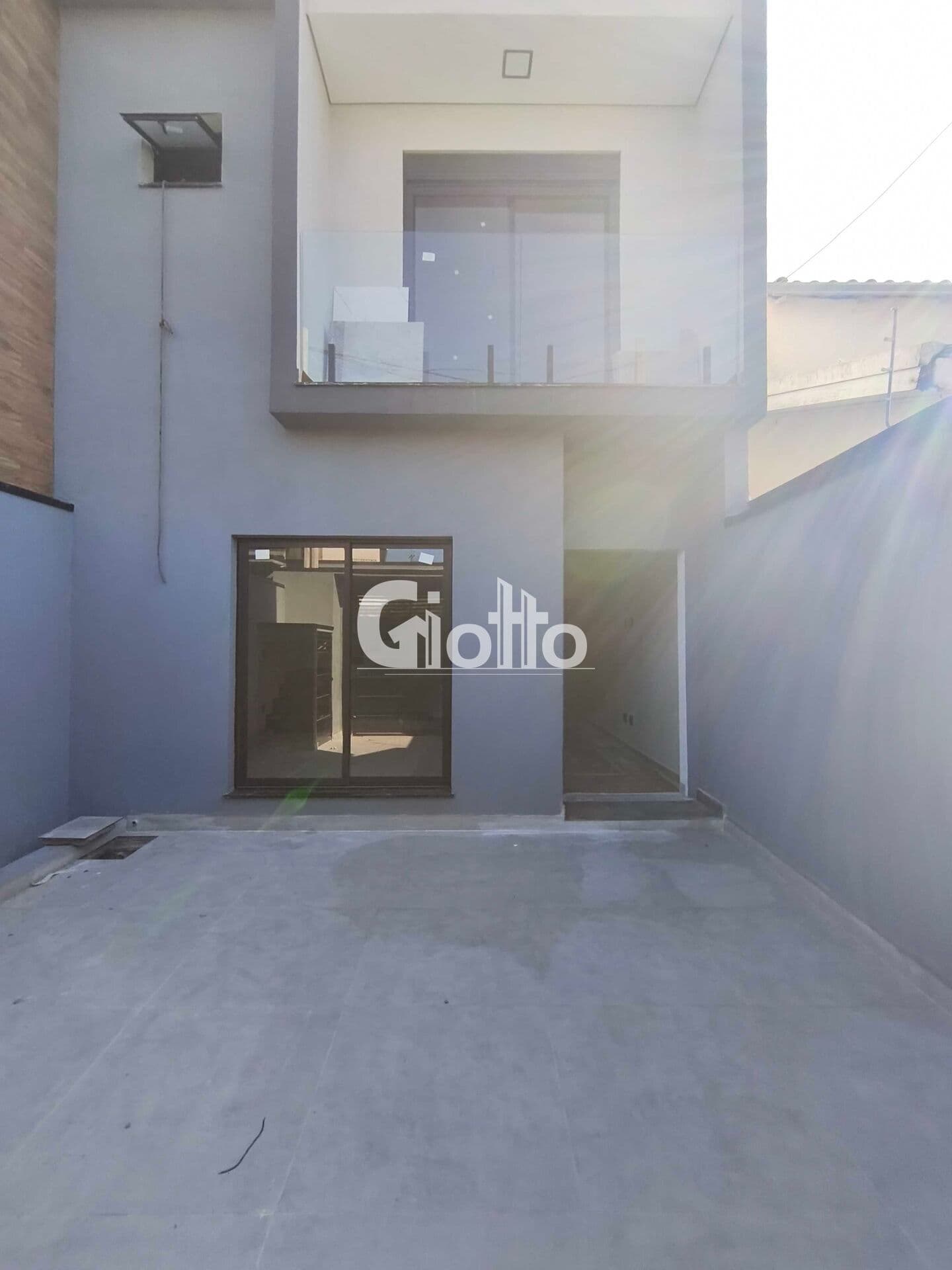 Casa à venda no Residencial Algarve, Mogi das Cruzes/SP - 3 dormitórios