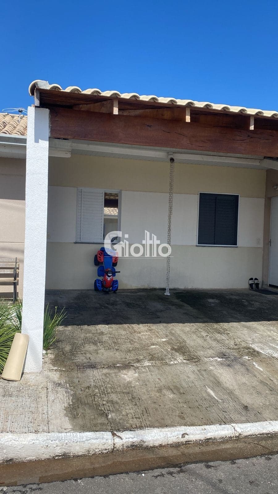 Casa em Jardim Layr, Mogi das Cruzes/SP