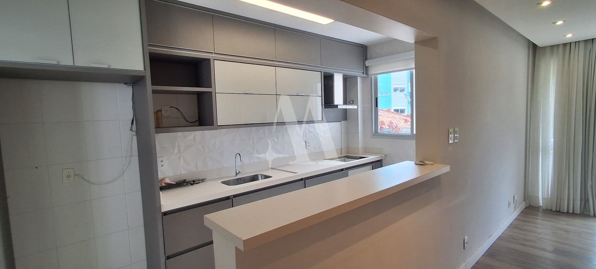 Apartamento 3 quartos, sendo 1 suíte na Trindade