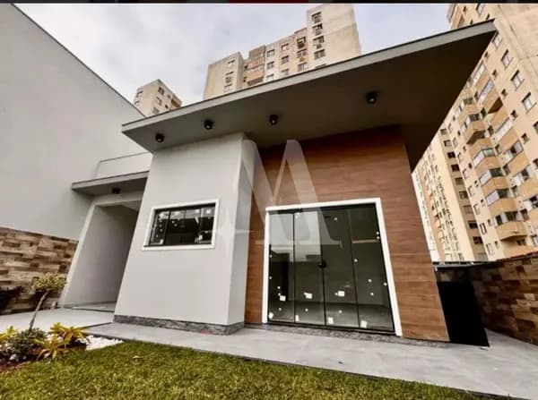 Casa residencial com 3 dormitórios à venda no bairro Areias, São José/SC