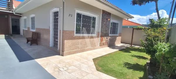 Encantadora Casa 4 Quartos em Biguaçu