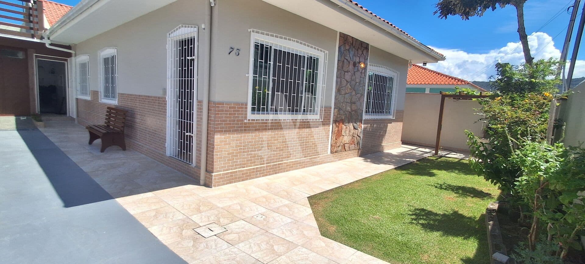 Encantadora Casa 4 Quartos em Biguaçu