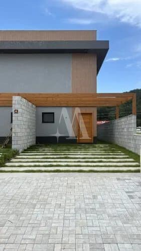 Sobrado em Florianópolis - Vargem Pequena