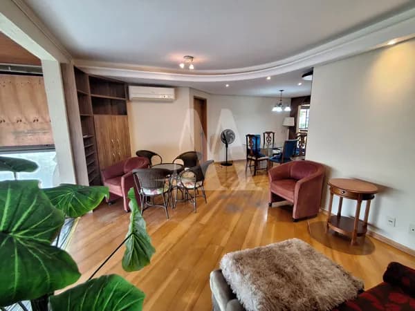 Excelente apartamento com 2 suítes mobiliado em frente ao Beira-Mar Shopping para locação