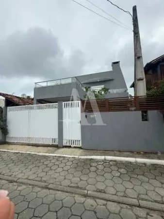Casa em Florianópolis - São João do Rio Vermelho
