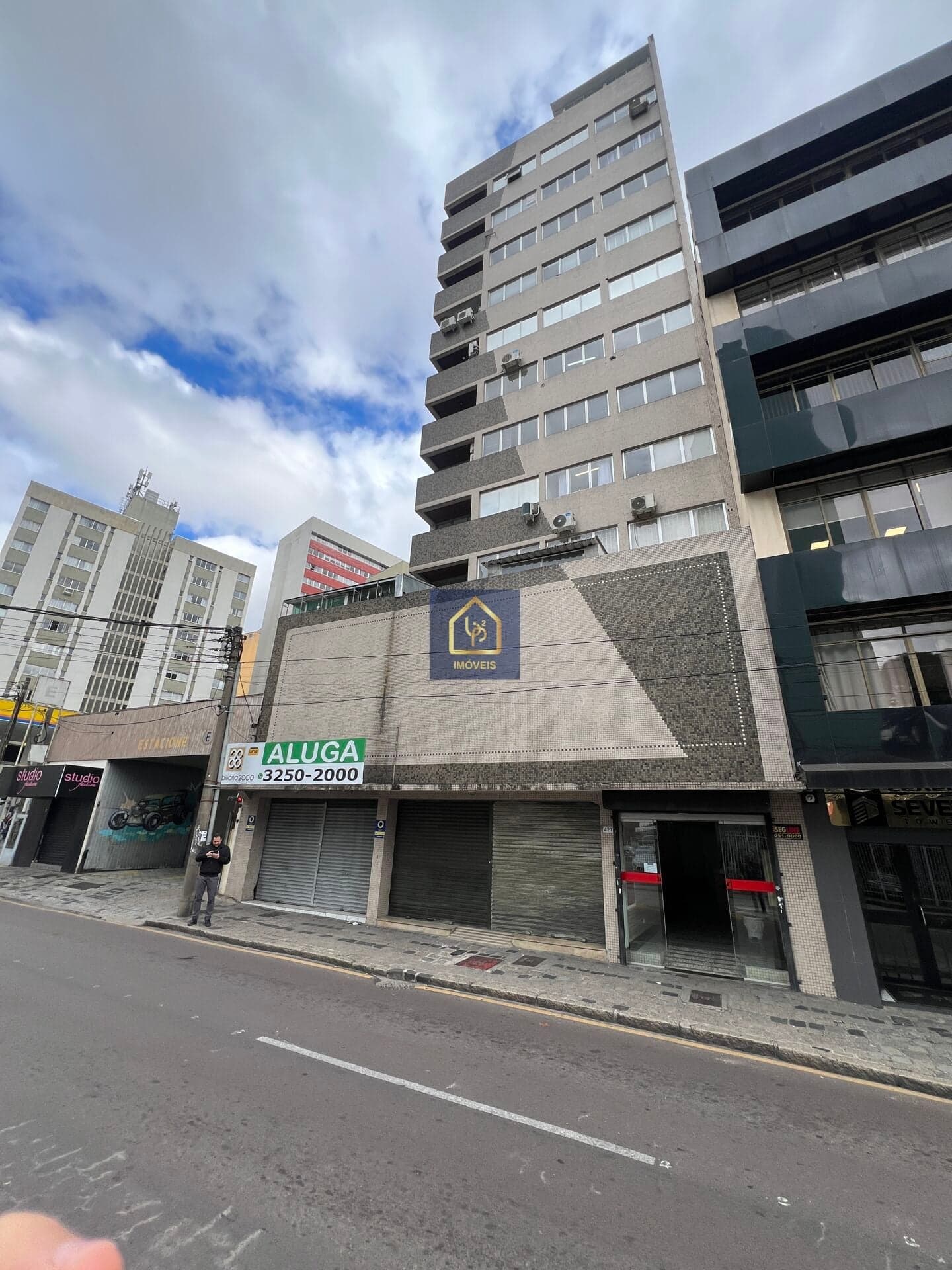 Sala Comercial p/ venda. São 30 m² privativos por R$ 130.000 no bairro Centro em Curitiba/PR