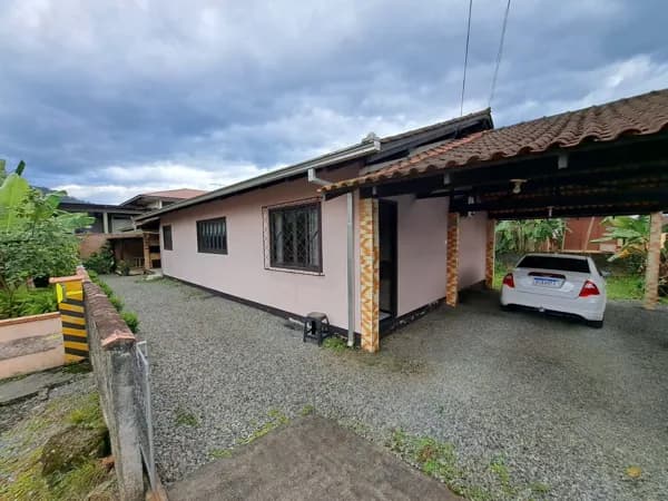 Casa a venda no bairro Rio Bonito (Pirabeiraba), Joinville/SC