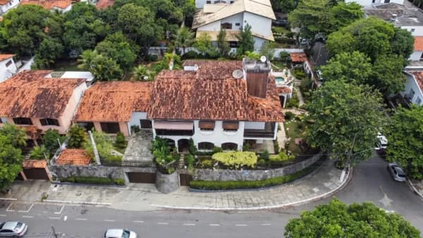 Sobrado em Salvador - Caminho das Árvores