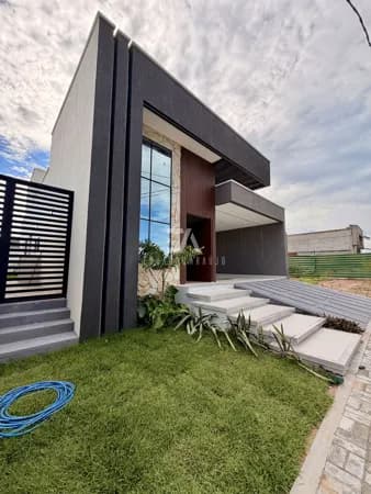 Casa a venda no condomínio Copacabana