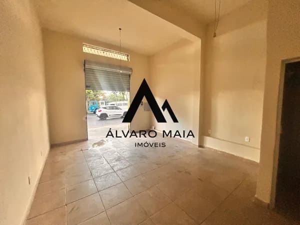 Loja para locação no bairro Guarani.