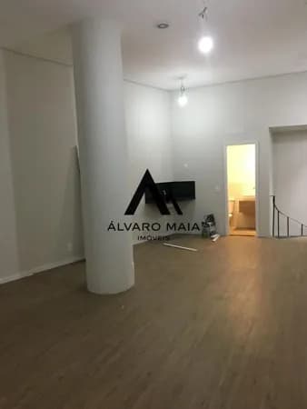 Loja com sobreloja na Savassi para VENDA!!!