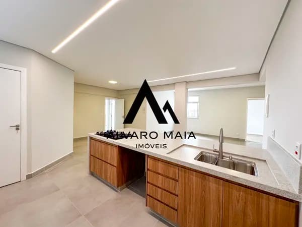 Apartamento REFORMADO com 4 quartos | suíte | vaga livre no Santa Lúcia