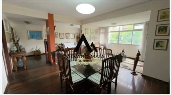 Oportunidade!! Apartamento em ótima localização na Savassi com 4 Quartos