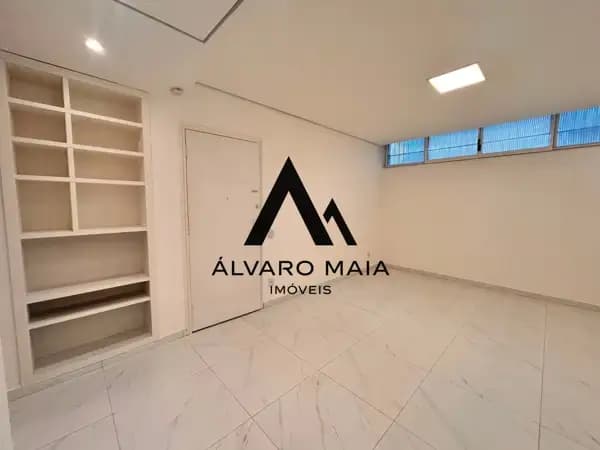 Apartamento de 3 quartos com área privativa no Funcionários próximo a Praça da Savassi.