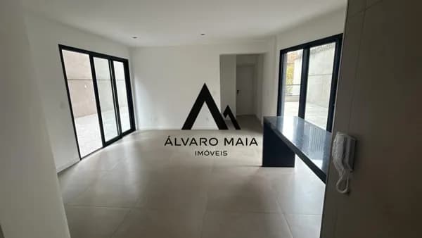 Apartamento de 2 quartos com área privativa à venda no São Pedro próximo ao Pátio Savassi.