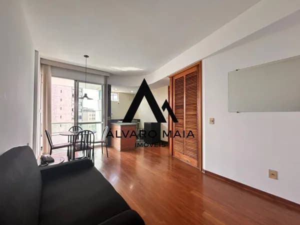 Apartamento de um quarto mobiliado no Lourdes próximo ao Minas Tênis Clube I.