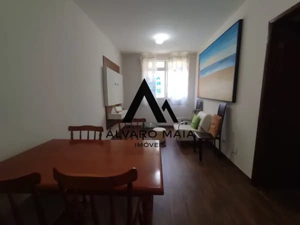 Apartamento mobiliado de 2 quartos no Colégio Batista